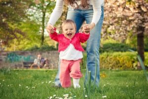 Babies-first-steps